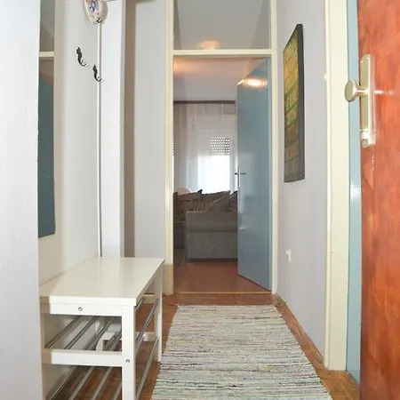 Adele Apartment *